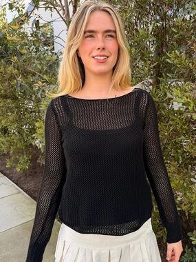 Brandy Melville Colette Sweater